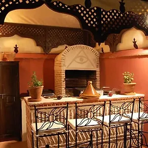 4* Riad D'airain